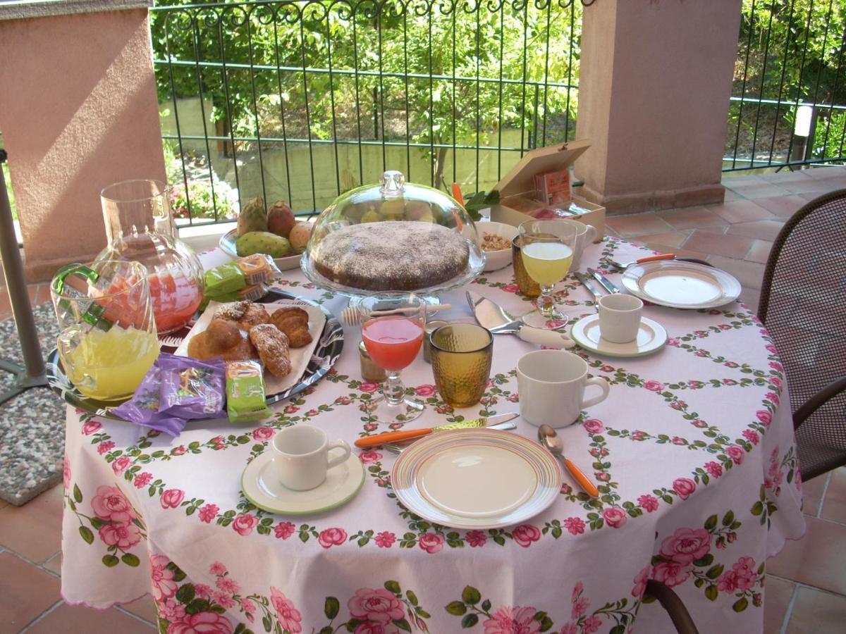 La Corte Di Bafe B&B "Slow Life" Zafferana Etnea Buitenkant foto